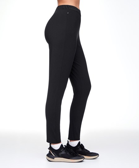 Oysho Clean Light Touch Joggers Czarne | 714385EYA