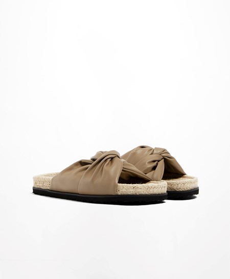 Oysho Crossover Sandals Mole | 432976SYI